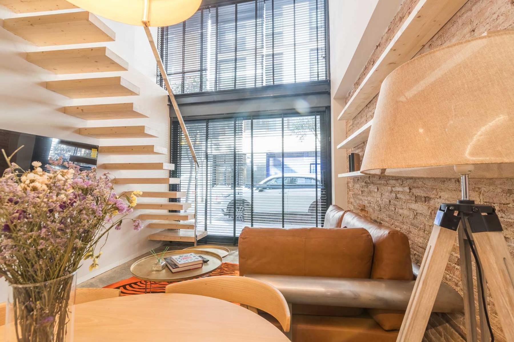 My Space Brand New In City Center Apartment *