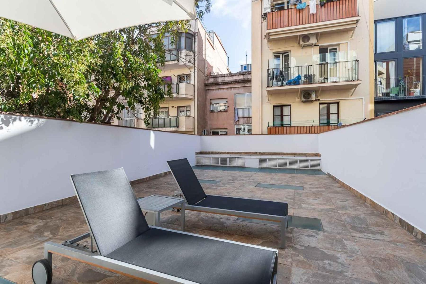 My Space Brand New In City Center Apartment *