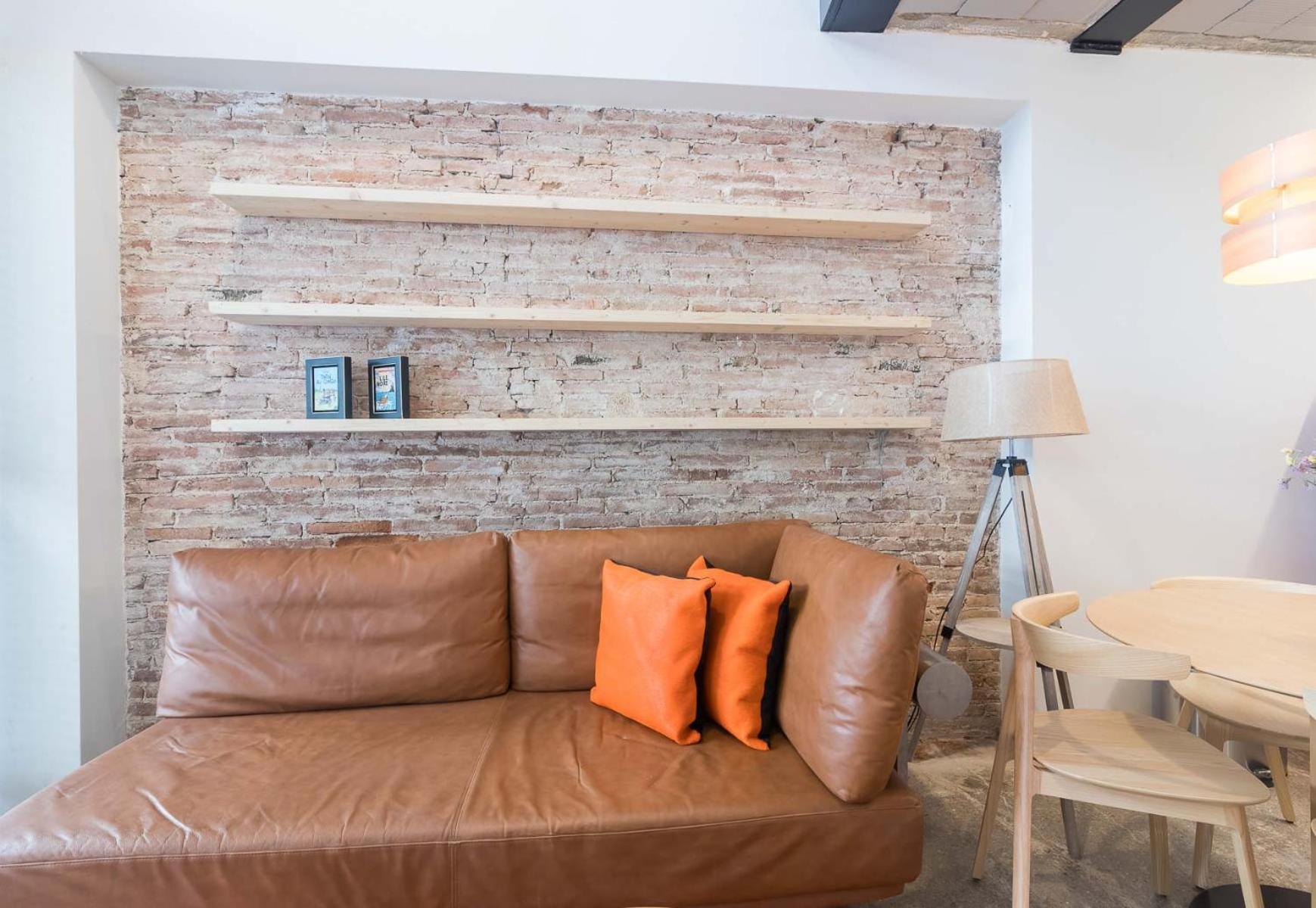 My Space Brand New In City Center Apartment *